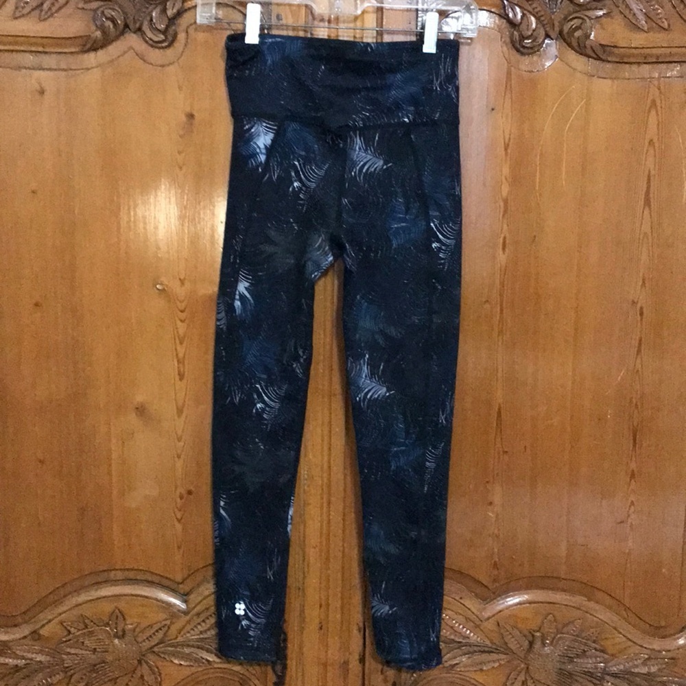 Sweaty Betty High Waist REVERSIBLE Yoga Legging - Picture 2 of 7
